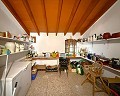 Charmante maison de campagne de 13 chambres et 3 salles de bains à Encebras. in Spanish Fincas