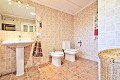 Charmante maison de campagne de 13 chambres et 3 salles de bains à Encebras. in Spanish Fincas