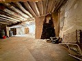 Charmante maison de campagne de 13 chambres et 3 salles de bains à Encebras. in Spanish Fincas