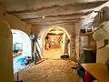 Charmante maison de campagne de 13 chambres et 3 salles de bains à Encebras. in Spanish Fincas