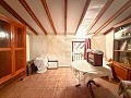 Charmante maison de campagne de 13 chambres et 3 salles de bains à Encebras. in Spanish Fincas