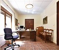 Charmante maison de campagne de 13 chambres et 3 salles de bains à Encebras. in Spanish Fincas