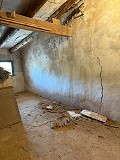 Spacious house with garage and plot: a house with great potential in Spanish Fincas