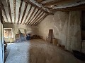Spacious house with garage and plot: a house with great potential in Spanish Fincas