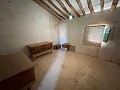 Spacious house with garage and plot: a house with great potential in Spanish Fincas