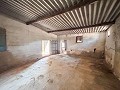 Grote kans in El Xinorlet: huis om te renoveren met grot en terrein in Spanish Fincas