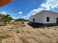 Gastenverblijf, garage en perceel te koop in Pinoso. in Spanish Fincas