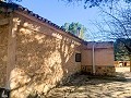 Magnifique ferme équestre hors réseau à Almansa in Spanish Fincas