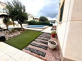 Hermosa villa de 4 dormitorios con piscina privada in Spanish Fincas