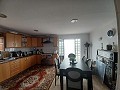 Schönes Landhaus mit 3 Schlafzimmern und 1 Bad in Yecla. in Spanish Fincas
