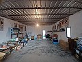 Schönes Landhaus mit 3 Schlafzimmern und 1 Bad in Yecla. in Spanish Fincas