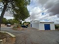 Schönes Landhaus mit 3 Schlafzimmern und 1 Bad in Yecla. in Spanish Fincas
