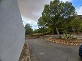 Schönes Landhaus mit 3 Schlafzimmern und 1 Bad in Yecla. in Spanish Fincas