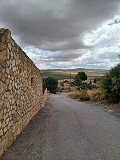 Schönes Landhaus mit 3 Schlafzimmern und 1 Bad in Yecla. in Spanish Fincas