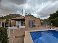 Schönes Landhaus mit 3 Schlafzimmern und 1 Bad in Yecla. in Spanish Fincas