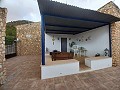 Schönes Landhaus mit 3 Schlafzimmern und 1 Bad in Yecla. in Spanish Fincas