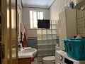 Villa avec 4 chambres et 2 salles de bain, grand terrain avec espace pour piscine, écuries ou entreprise in Spanish Fincas