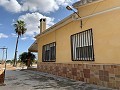 Villa avec 4 chambres et 2 salles de bain, grand terrain avec espace pour piscine, écuries ou entreprise in Spanish Fincas