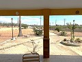 Villa avec 4 chambres et 2 salles de bain, grand terrain avec espace pour piscine, écuries ou entreprise in Spanish Fincas