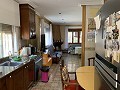 Villa avec 4 chambres et 2 salles de bain, grand terrain avec espace pour piscine, écuries ou entreprise in Spanish Fincas
