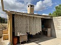 Villa avec 4 chambres et 2 salles de bain, grand terrain avec espace pour piscine, écuries ou entreprise in Spanish Fincas