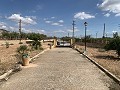Villa avec 4 chambres et 2 salles de bain, grand terrain avec espace pour piscine, écuries ou entreprise in Spanish Fincas