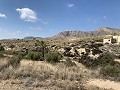 Casas cueva en gran parcela, proyecto de reforma cerca del pueblo in Spanish Fincas