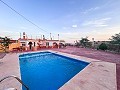 Villa con Piscina y mitad Cueva con Barbacoa y Garaje en La Alcoraya in Spanish Fincas