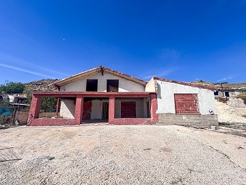 Proyecto de Reforma con Terreno en Agost
