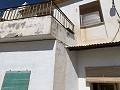 8 Bedroom town house close to the edge of town in Barinas, Murcia. in Spanish Fincas