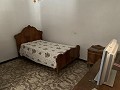 8 Bedroom town house close to the edge of town in Barinas, Murcia. in Spanish Fincas