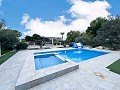 Luxusvilla mit Sommerküche 15 Minuten von Elche entfernt in Spanish Fincas