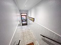 Spectaculair appartement op de begane grond met binnenpatio in Almansa in Spanish Fincas