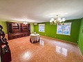 Spectaculair appartement op de begane grond met binnenpatio in Almansa in Spanish Fincas