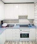 Volledig gerenoveerd appartement, klaar om in te trekken in de stad Alicante in Spanish Fincas