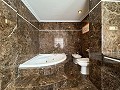 Bel appartement à Novelda avec 2 chambres et 2 salles de bain in Spanish Fincas