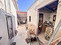 Finca with more than 20,000 m² of land with extensive possibilities in Spanish Fincas