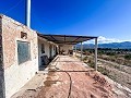 Finca with more than 20,000 m² of land with extensive possibilities in Spanish Fincas