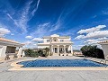 Stunning key ready new build villa with guest house, garage and summer kitchen! in Spanish Fincas