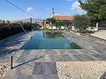 Alquiler de 4 meses con piscina en Pinoso in Spanish Fincas