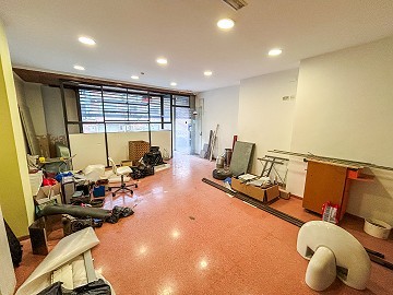 Commercial premises for sale in the town of Ibi