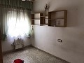 Apartamento con garaje en el centro de la ciudad in Spanish Fincas