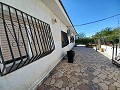 Villa in der Stadt Salinas auf einem städtischen Grundstück von 582 m2 in Spanish Fincas