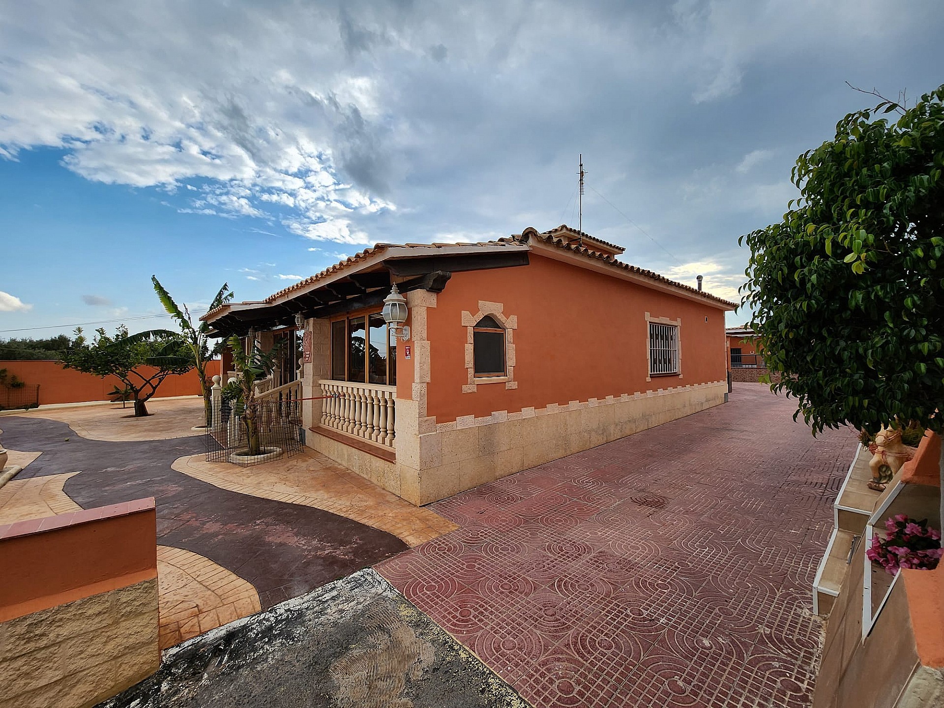 4 bedroom house / villa for sale in San Vicente del Raspeig, Costa Blanca