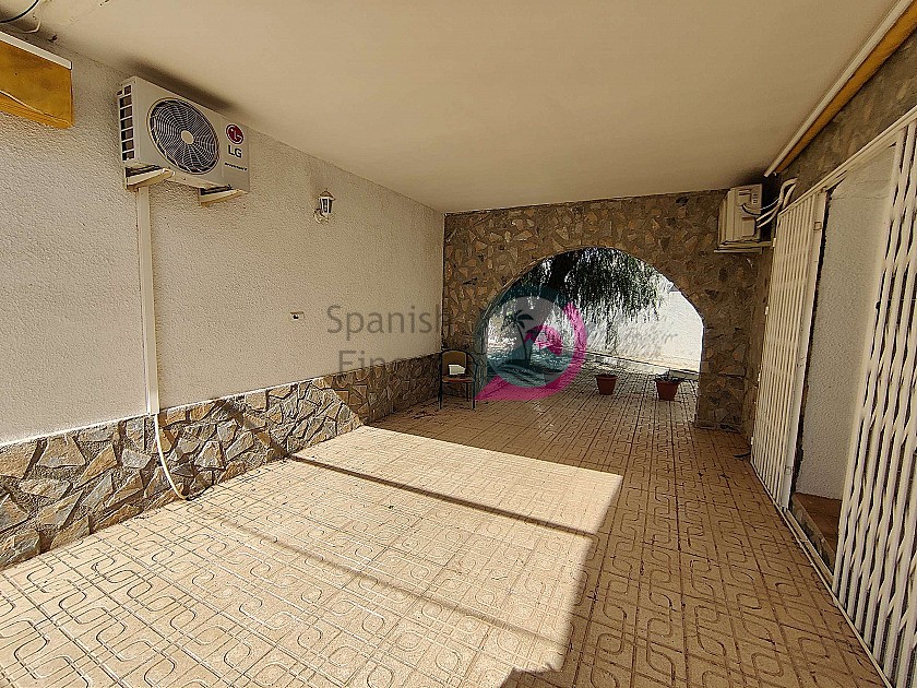 Detached Villa in Fortuna with a guest house, pool and tourist license in Spanish Fincas