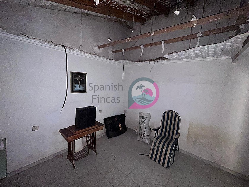 Town house in Pinoso in Spanish Fincas