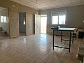 Villa Walk to Town con 3 dormitorios y espacio para piscina in Spanish Fincas