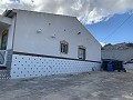 Villa Walk to Town con 3 dormitorios y espacio para piscina in Spanish Fincas