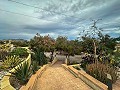 Villa with stunning views and pool in Spanish Fincas