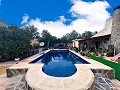 Villa with stunning views and pool in Spanish Fincas